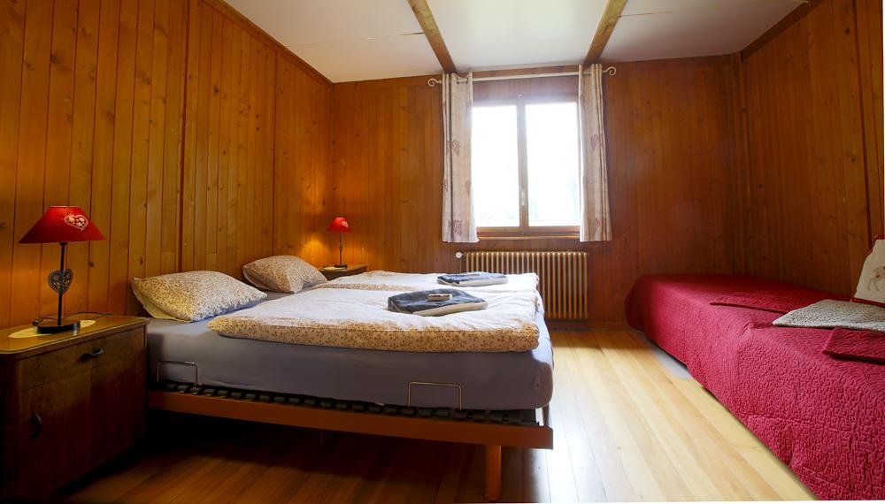 Le Petit Chalet: la grande chambre